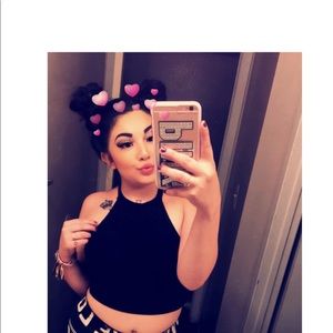 Meet your Posher, Annissa